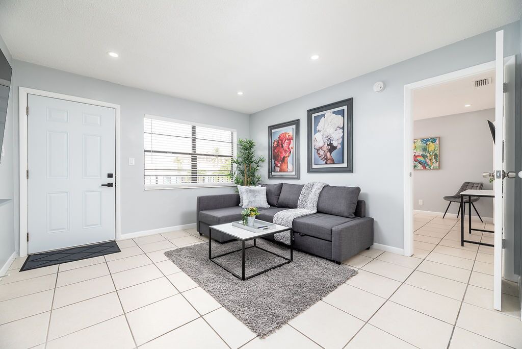 Photo of Livingroom in Lauderdale-by-the-Sea
