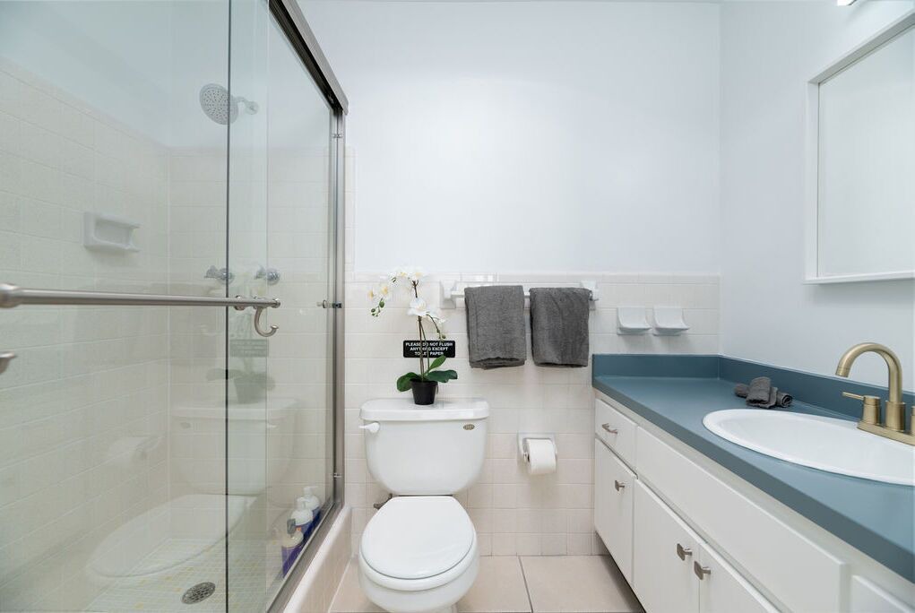 Photo of Bathroom in Lauderdale-by-the-Sea