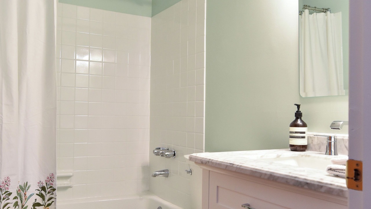 Photo of Bathroom in Cape May Point