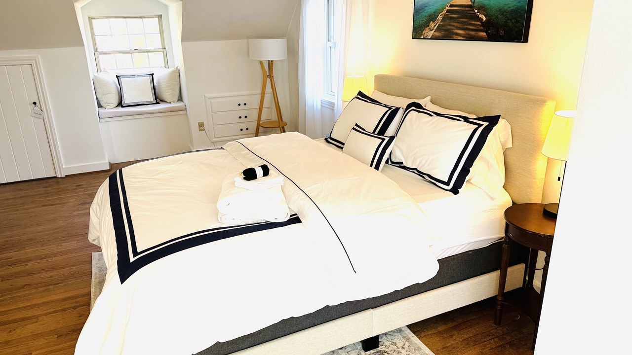 Photo of Bedroom in State College