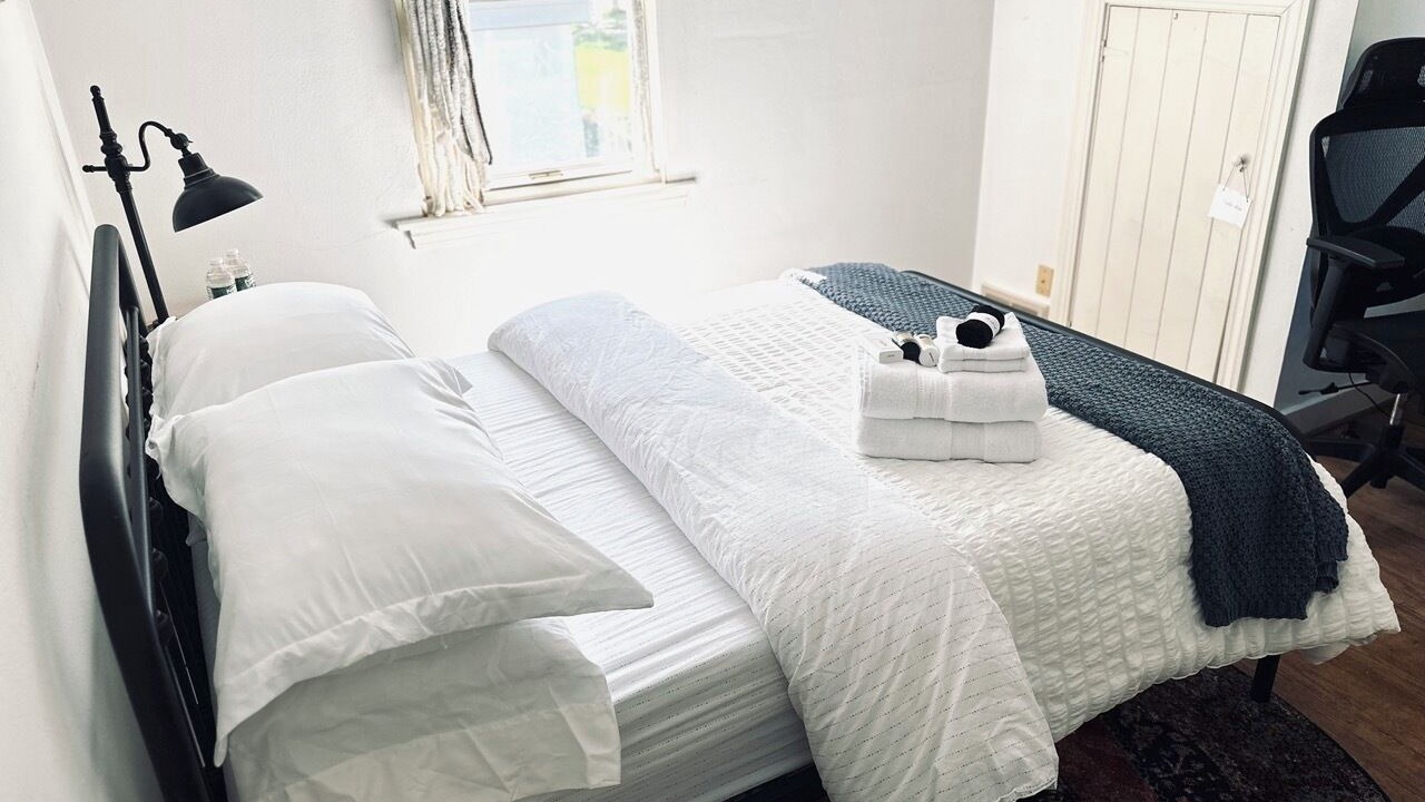Photo of Bedroom in State College