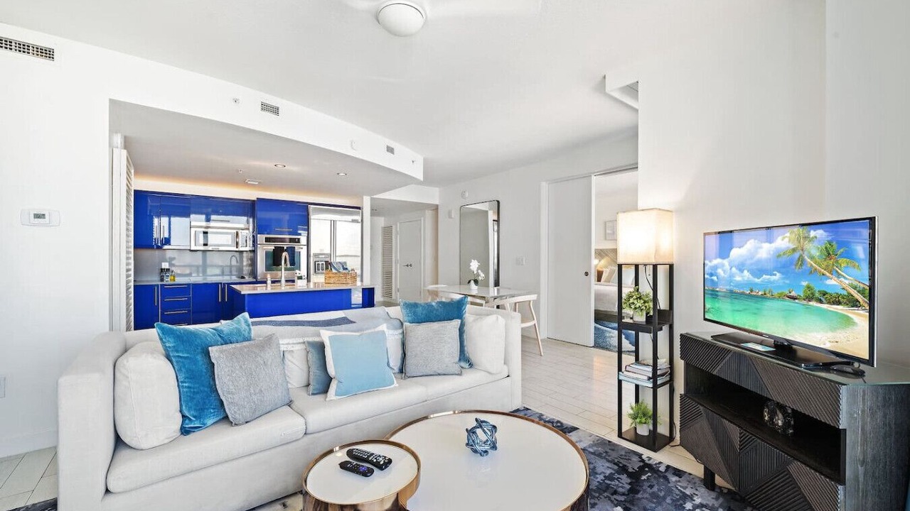 Photo of Livingroom in Central Beach