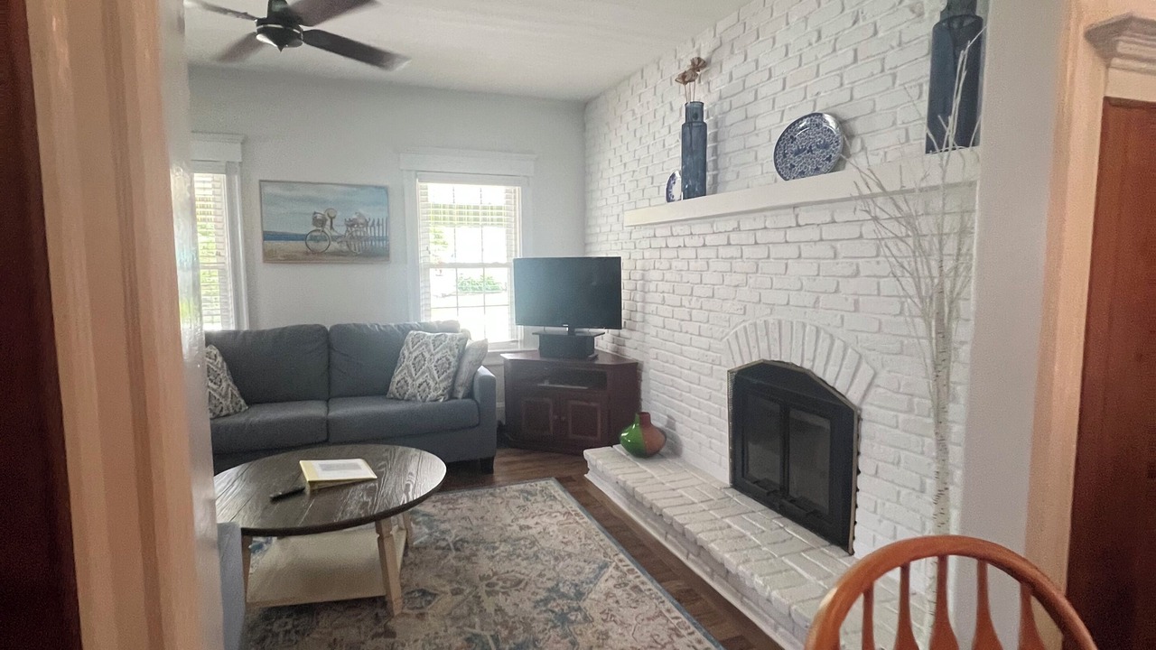 Photo of Livingroom in Spring Lake