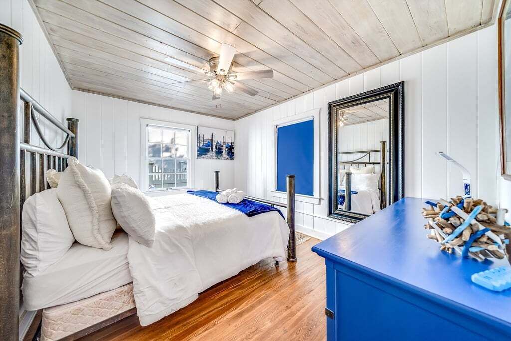 Photo of Bedroom in Del-Ida Park Historic District