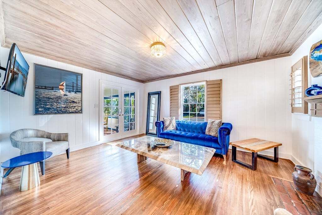 Photo of Livingroom in Del-Ida Park Historic District