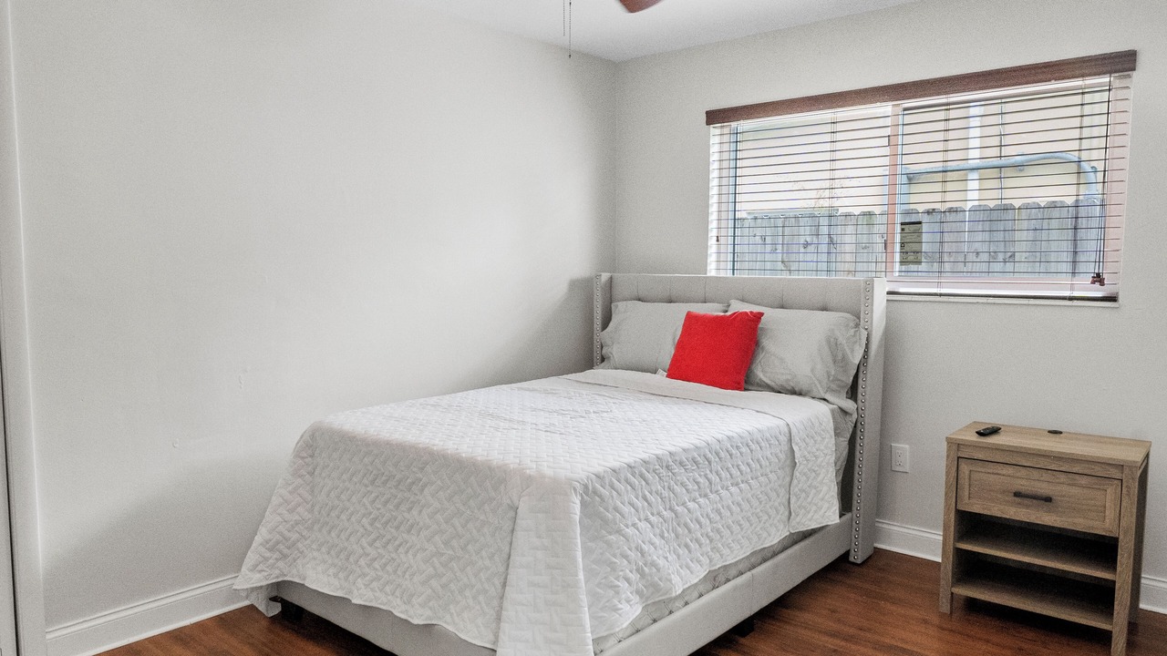 Photo of Bedroom in Miramar