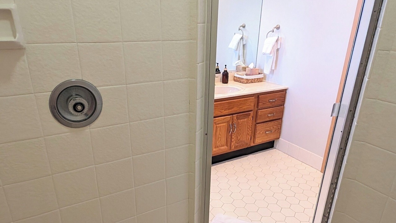 Photo of Bathroom in Stone Harbor