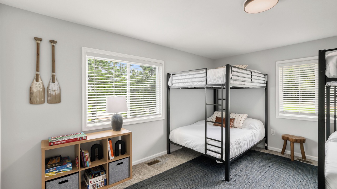 Photo of Bedroom in Point Lookout