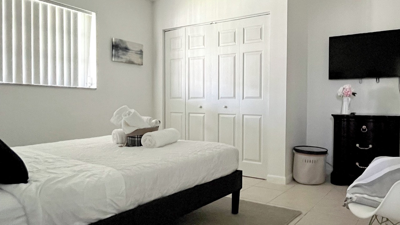 Photo of Bedroom in North Andrews Gardens