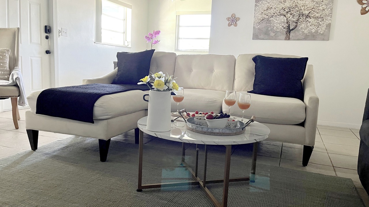 Photo of Livingroom in North Andrews Gardens