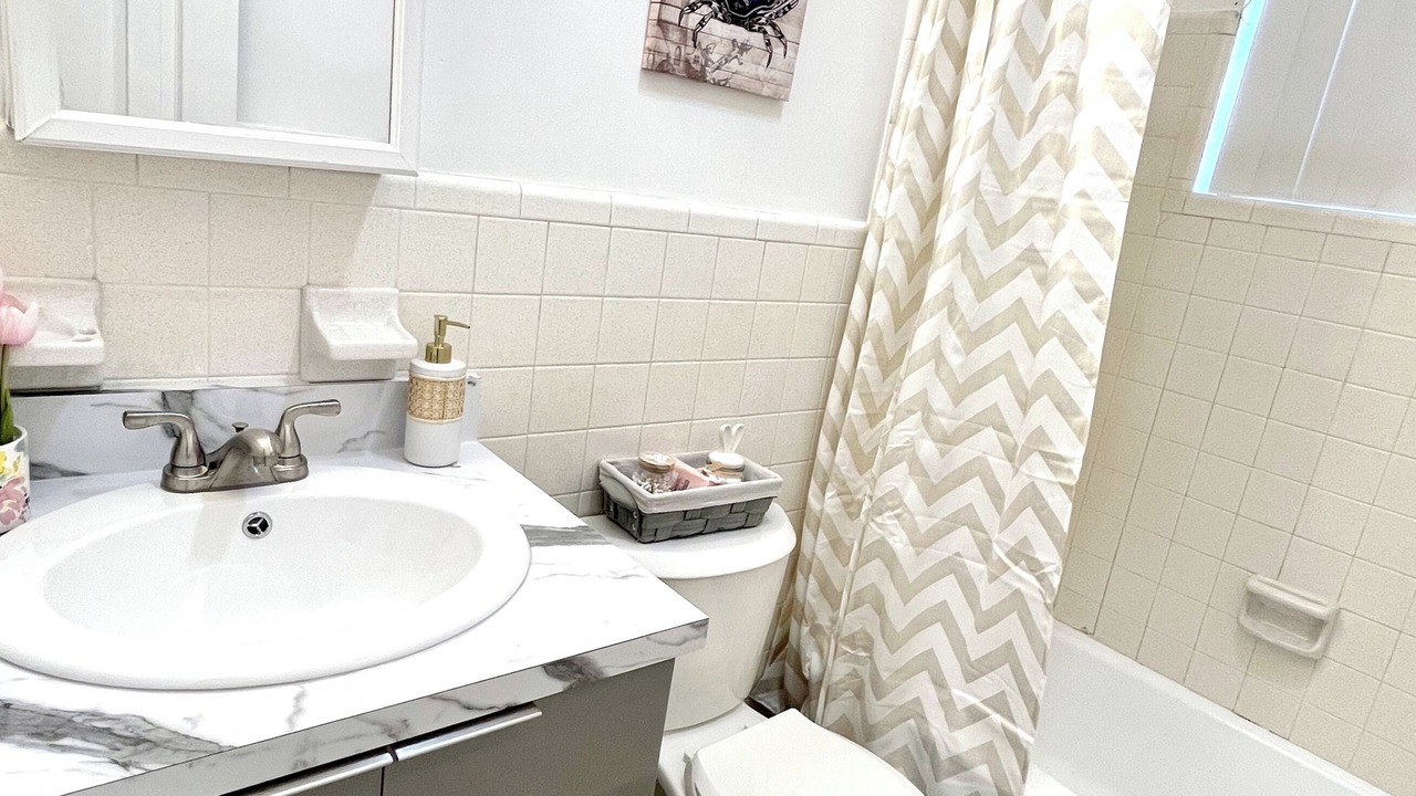 Photo of Bathroom in North Andrews Gardens