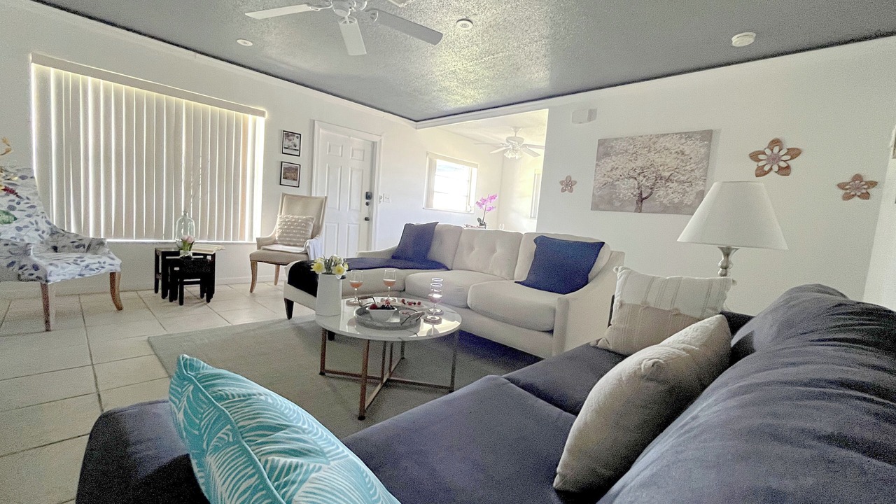 Photo of Livingroom in North Andrews Gardens