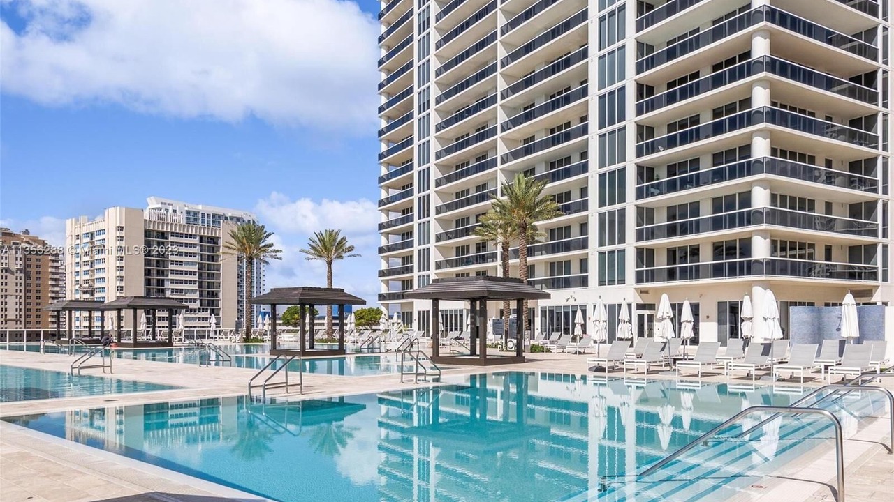 Photo of Outdoor in Hallandale Beach