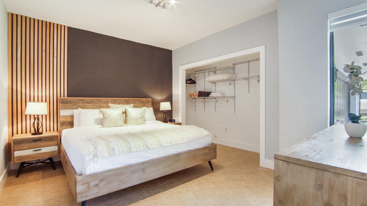 Photo of Bedroom in Miami Gardens