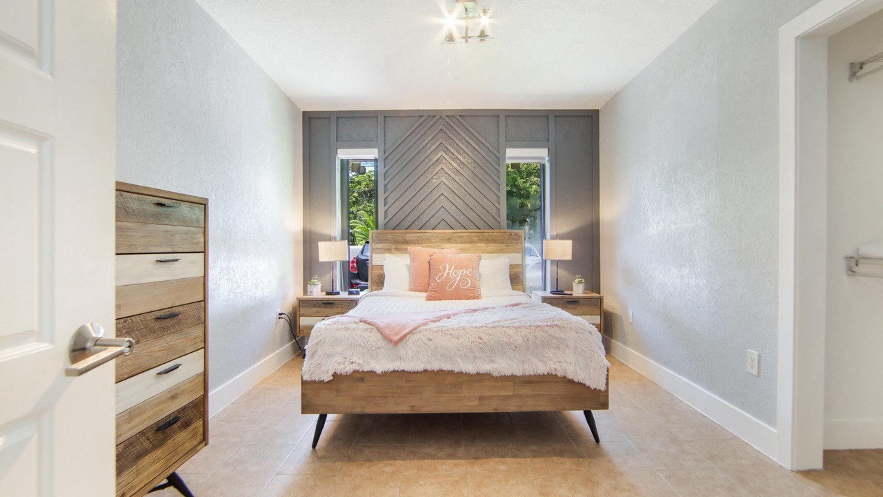 Photo of Bedroom in Miami Gardens