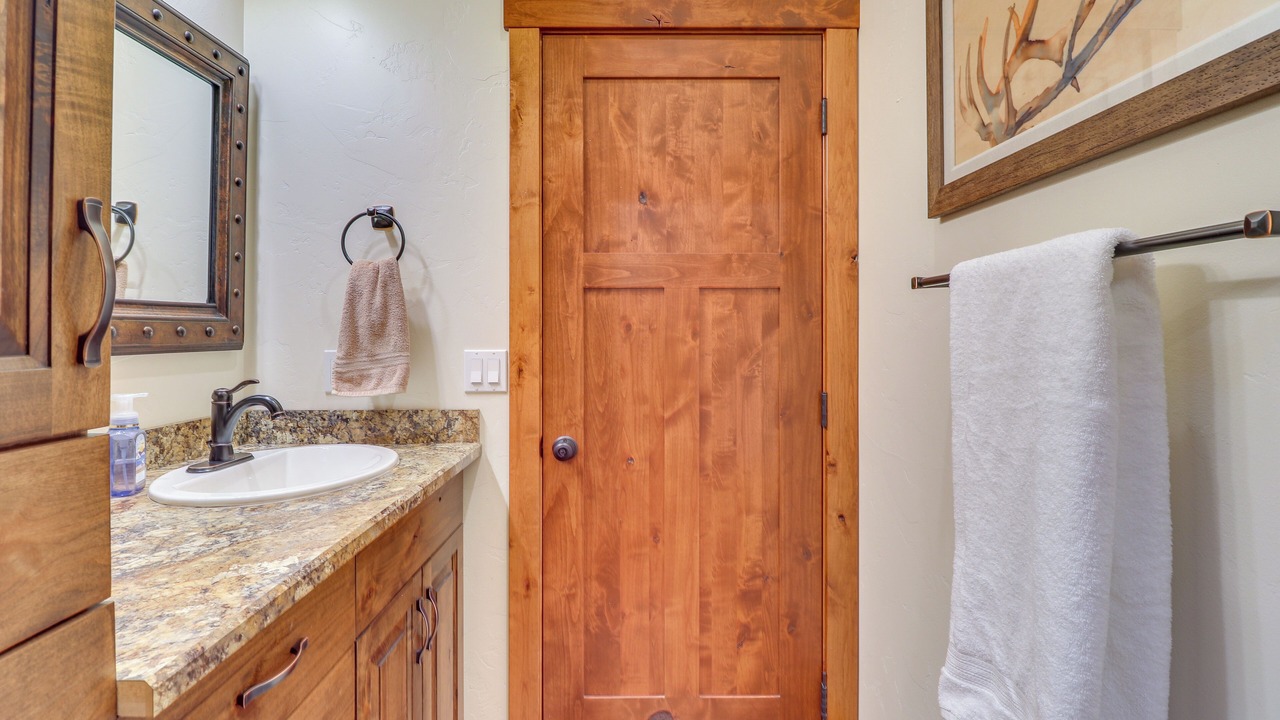 Photo of Bathroom in Lakeside