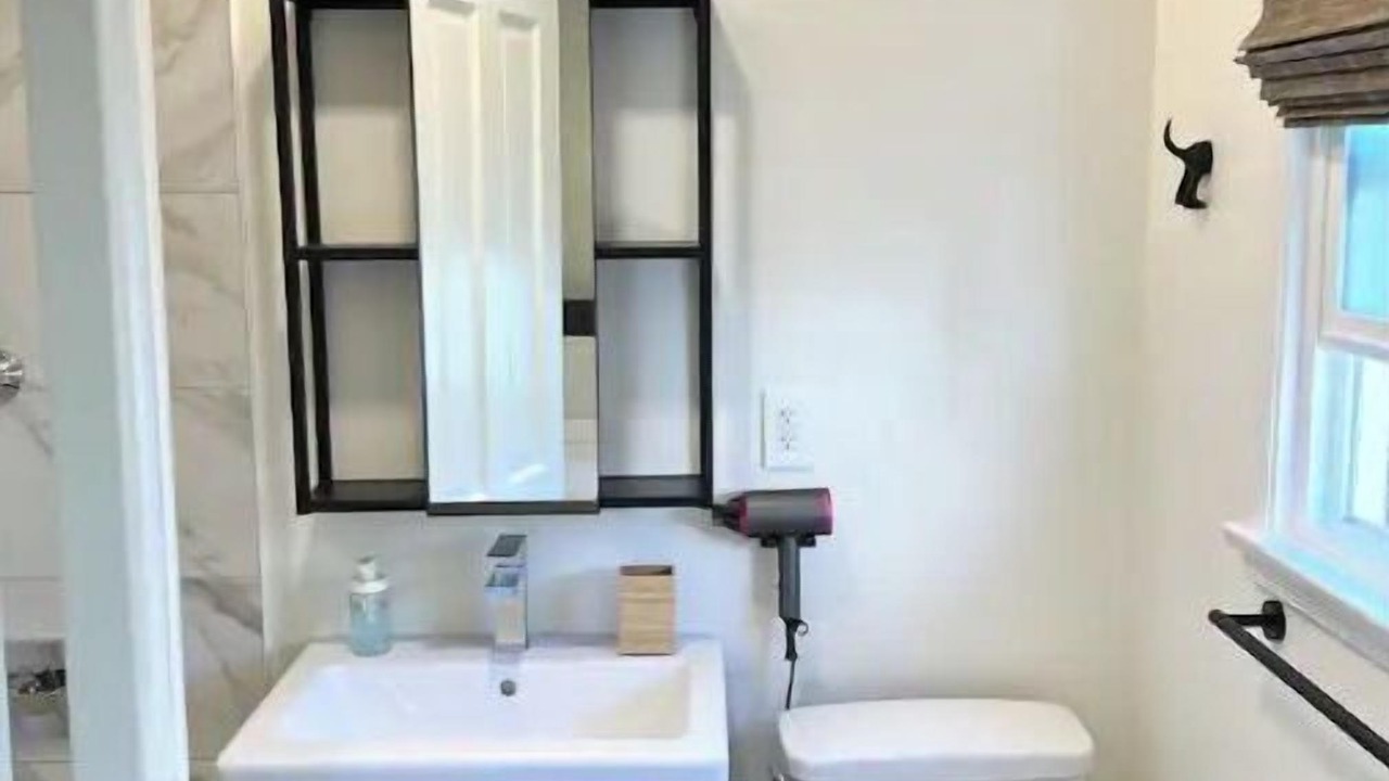 Photo of Bathroom in Palms