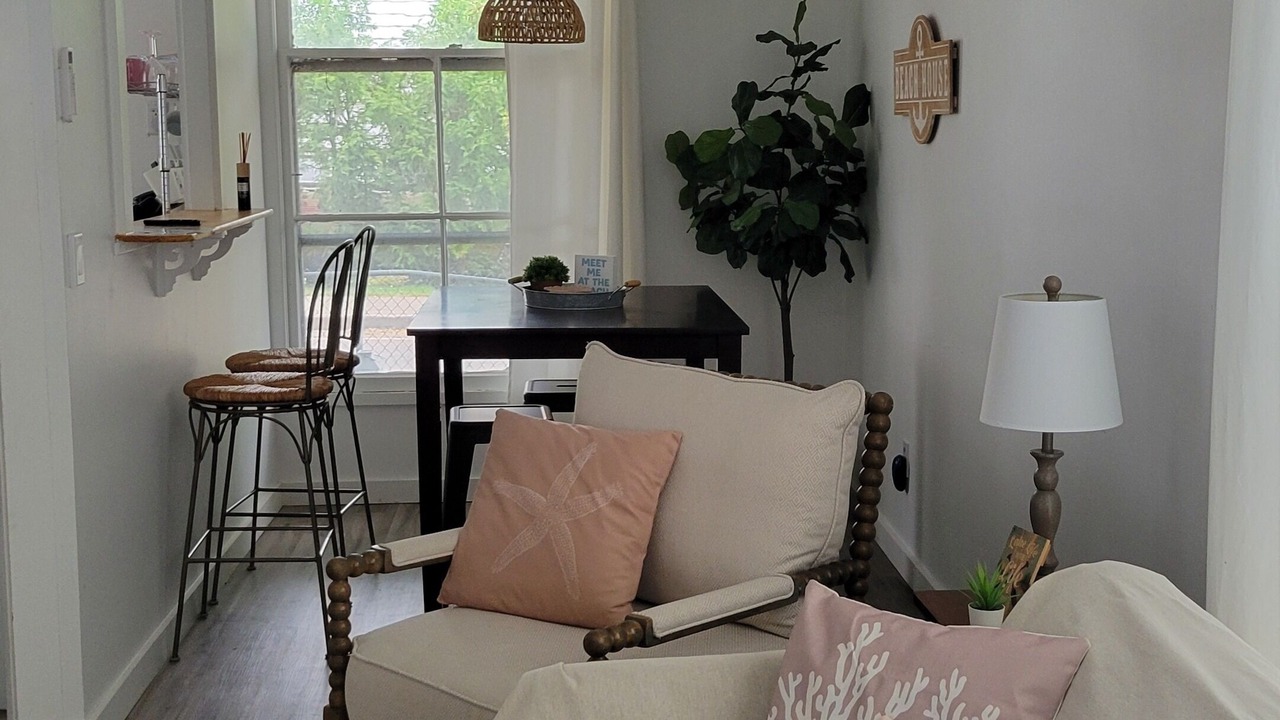 Photo of Livingroom in Sylvan Beach