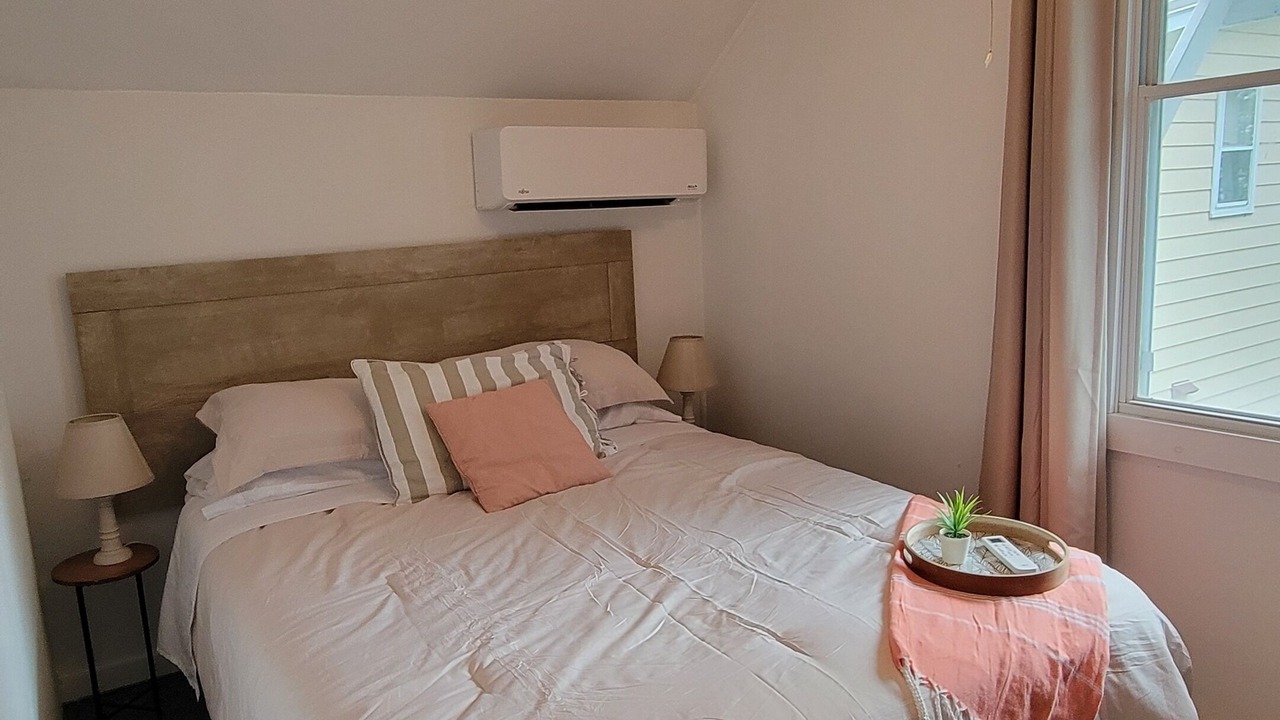Photo of Bedroom in Sylvan Beach