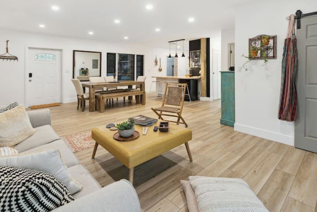 Photo of Livingroom in Central Fort Lauderdale