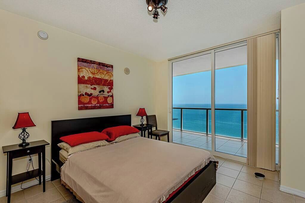 Photo of Others in Sunny Isles Beach