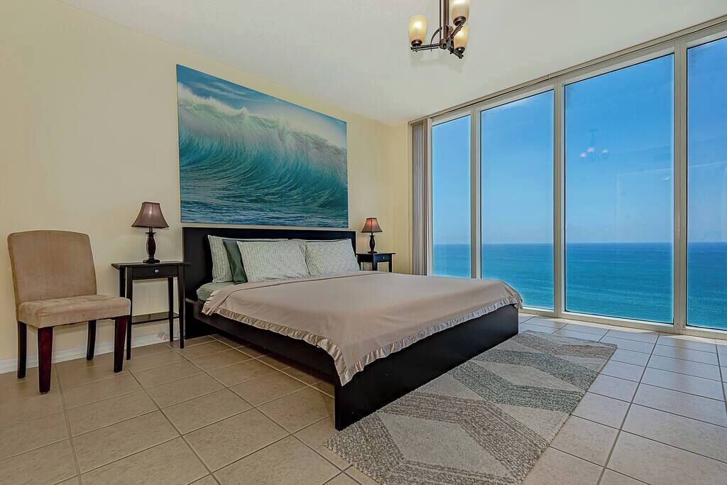 Photo of Others in Sunny Isles Beach