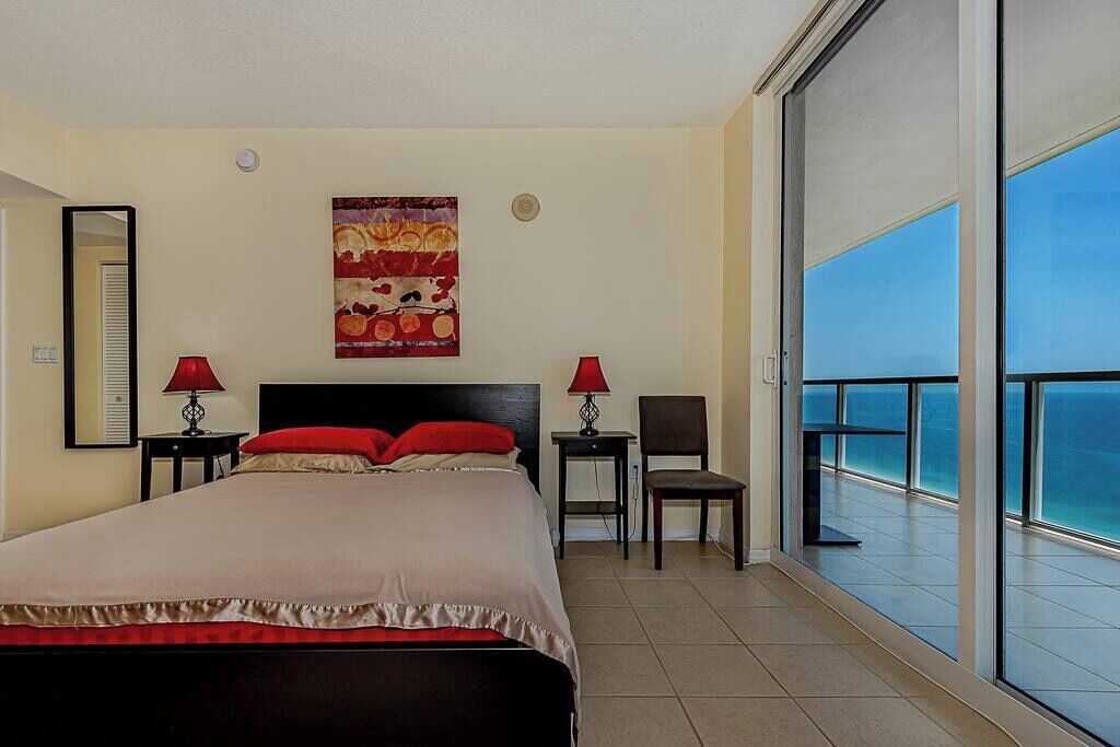 Photo of Others in Sunny Isles Beach