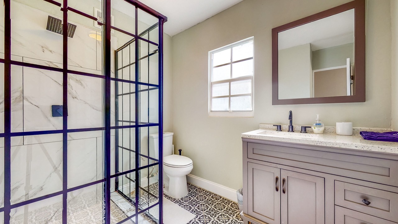Photo of Bathroom in Sailboat Bend