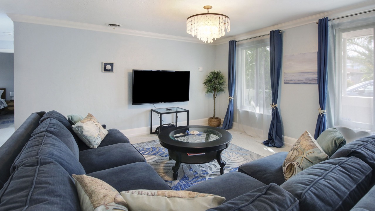 Photo of Livingroom in Dania Beach
