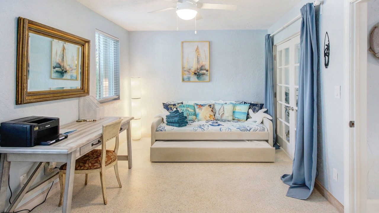 Photo of Livingroom in Dania Beach