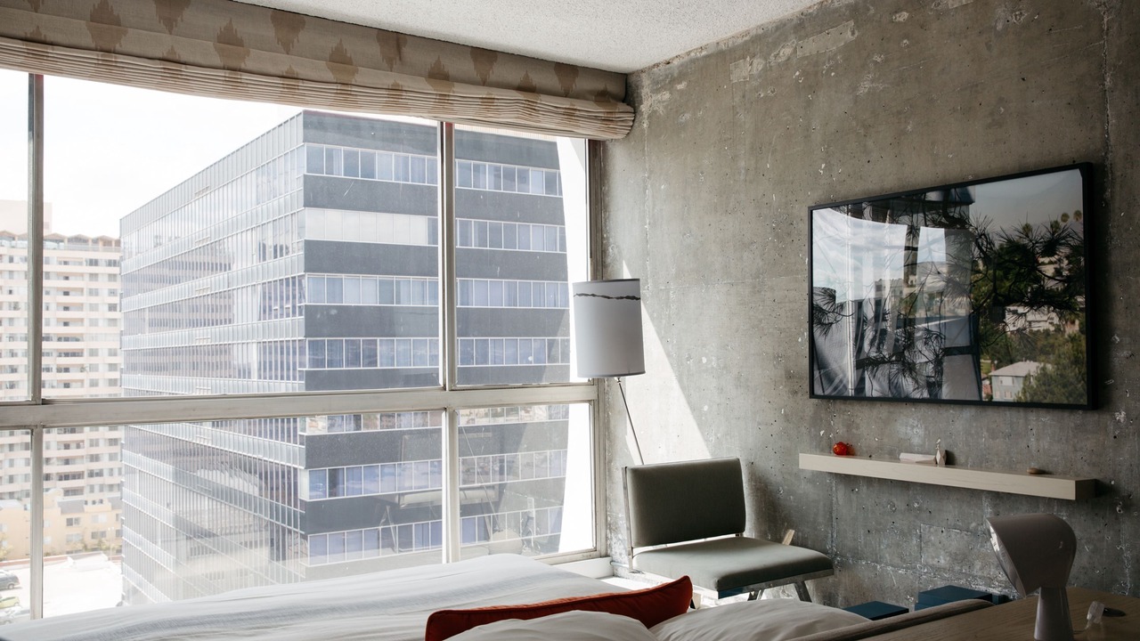 Photo of Bedroom in Wilshire Center