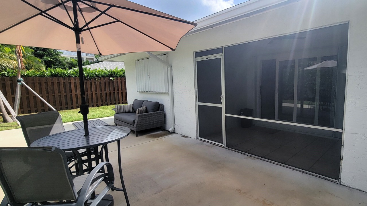 Photo of Outdoor in Tropic Isle
