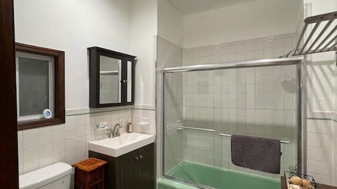 Photo of Bathroom in Communipaw