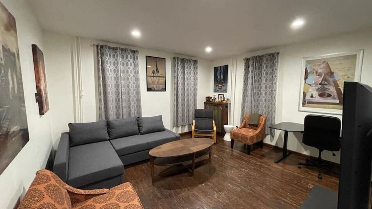 Photo of Livingroom in Communipaw