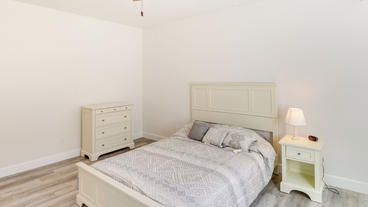 Photo of Bedroom in Rexford