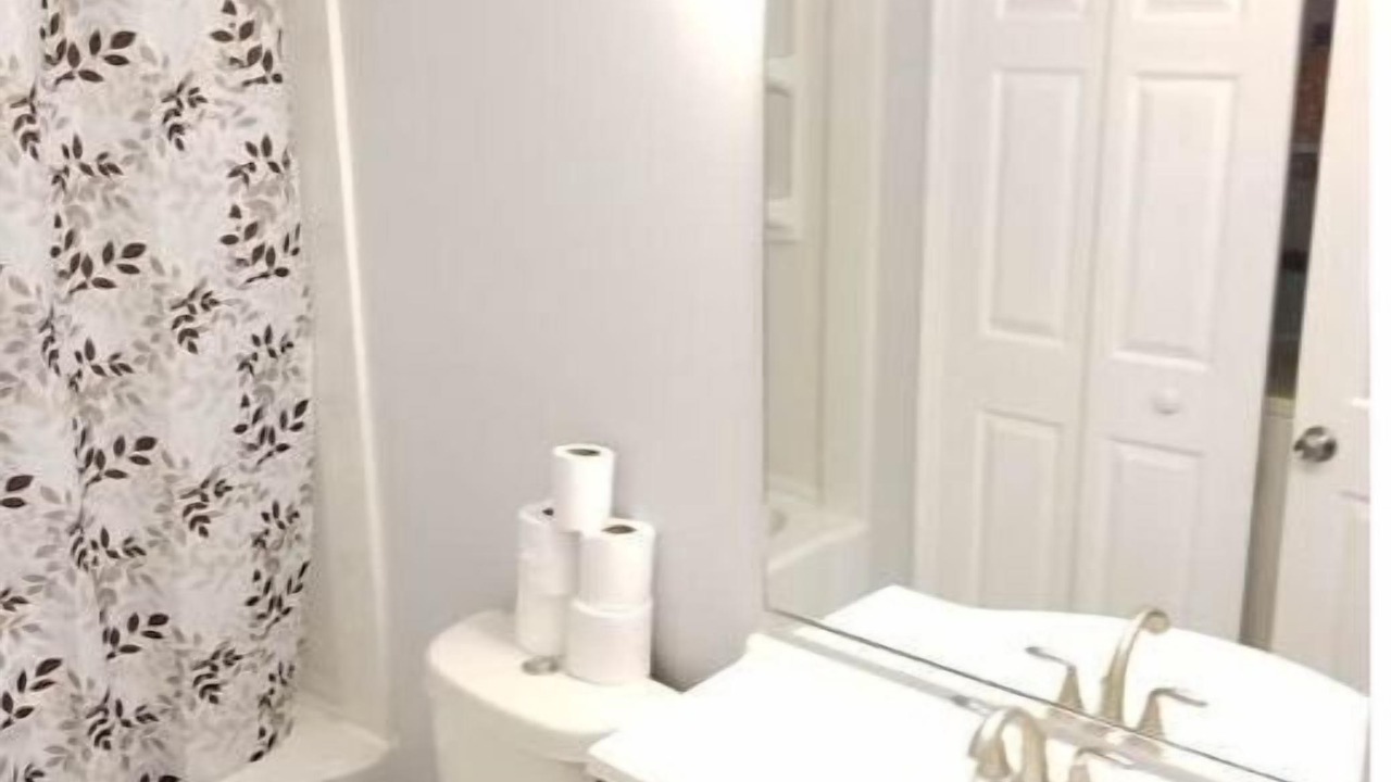 Photo of Bathroom in Waldorf