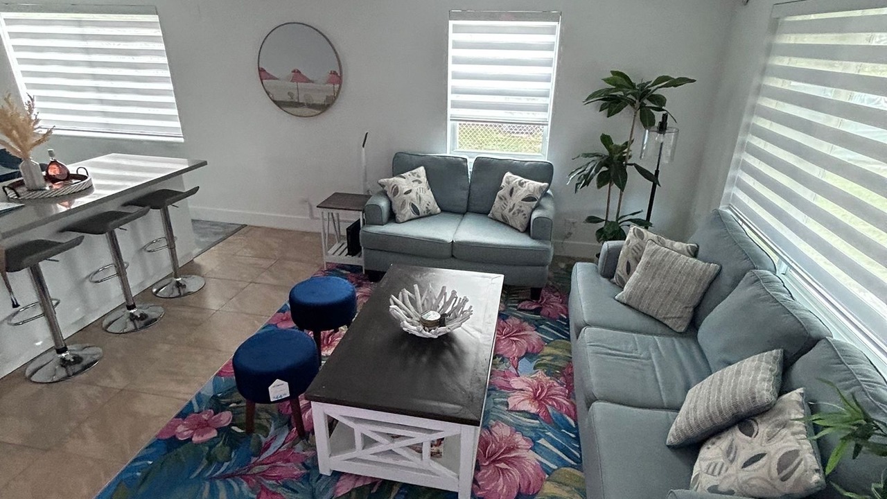 Photo of Livingroom in Pembroke Pines