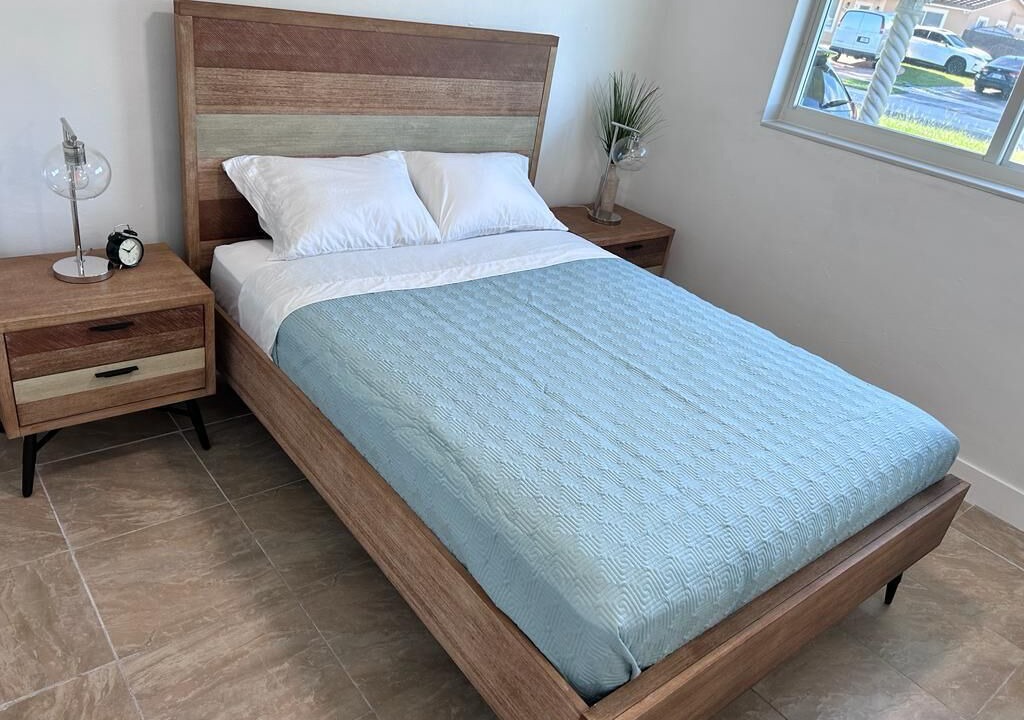 Photo of Bedroom in Pembroke Pines