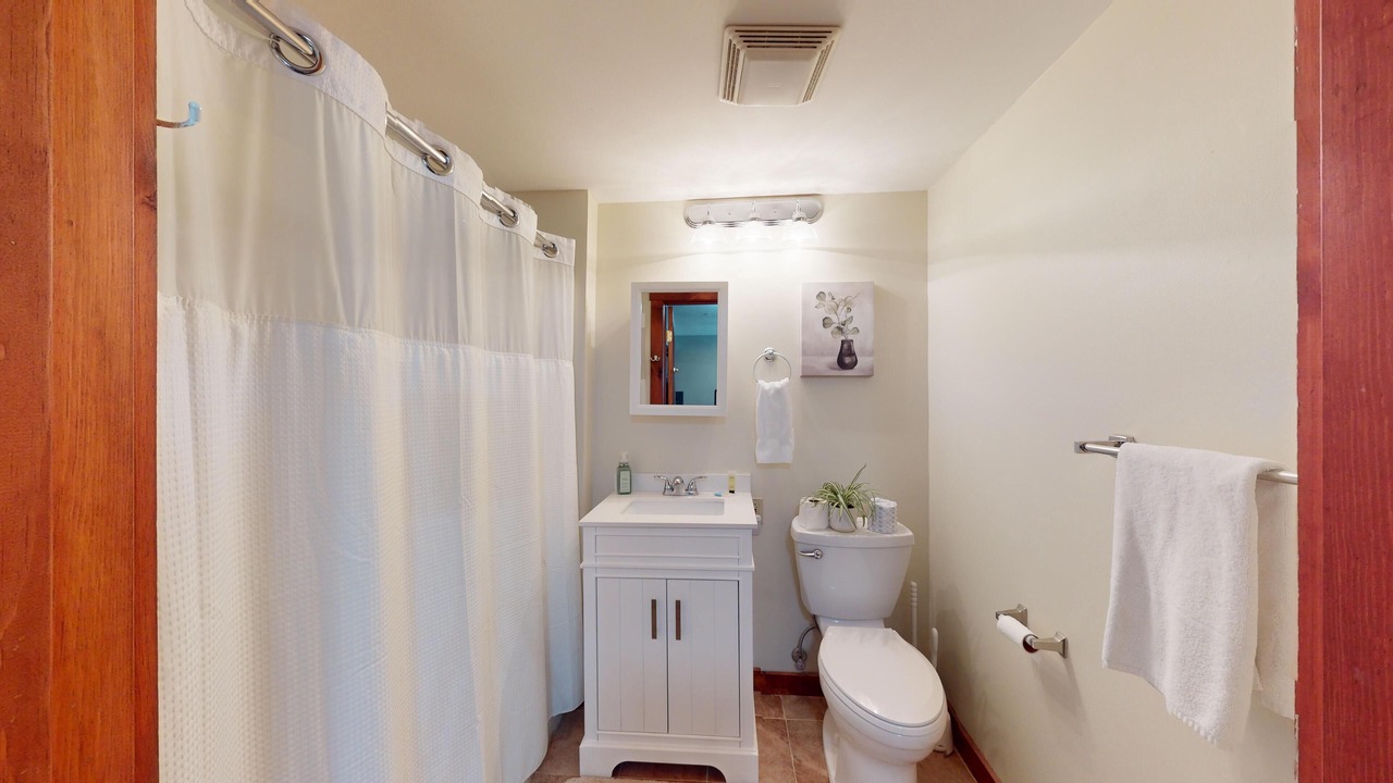 Photo of Bathroom in Edray