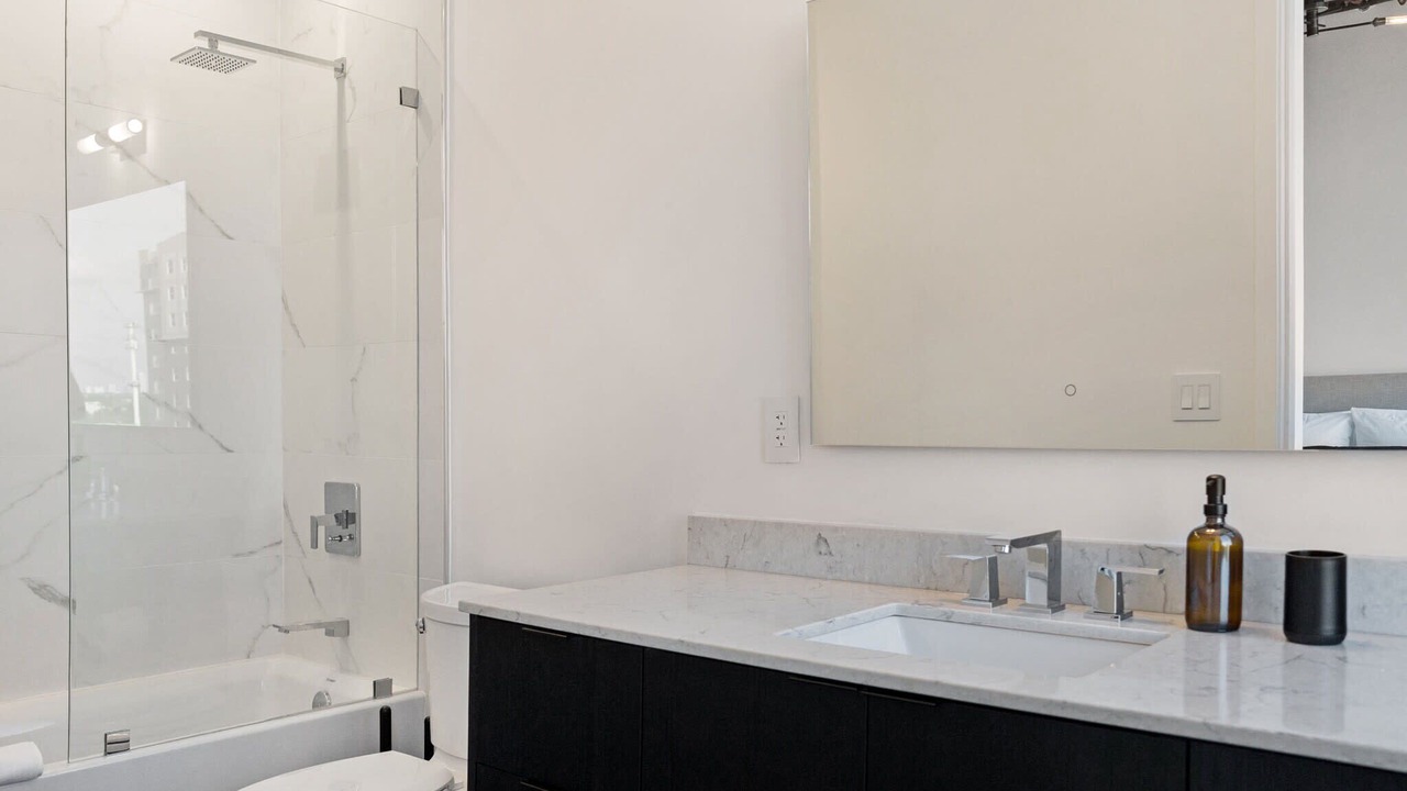 Photo of Bathroom in Little Haiti
