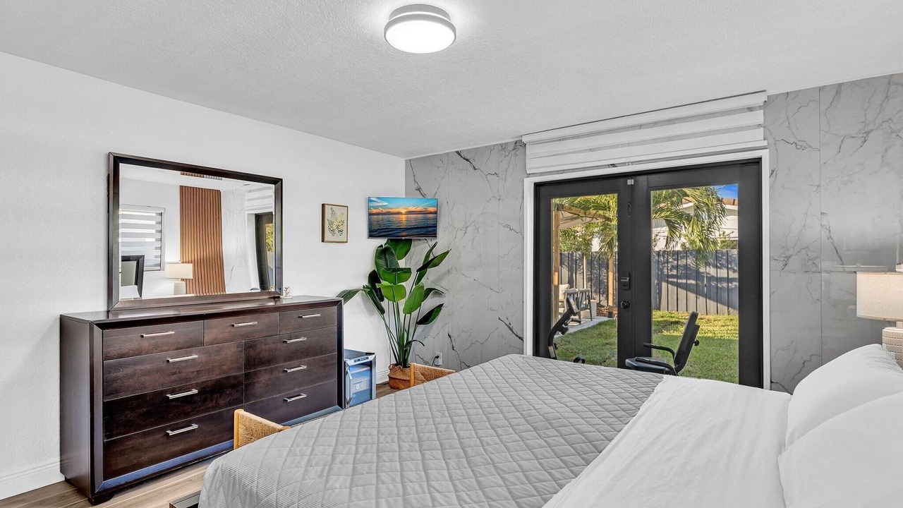 Photo of Bedroom in Imperial Point