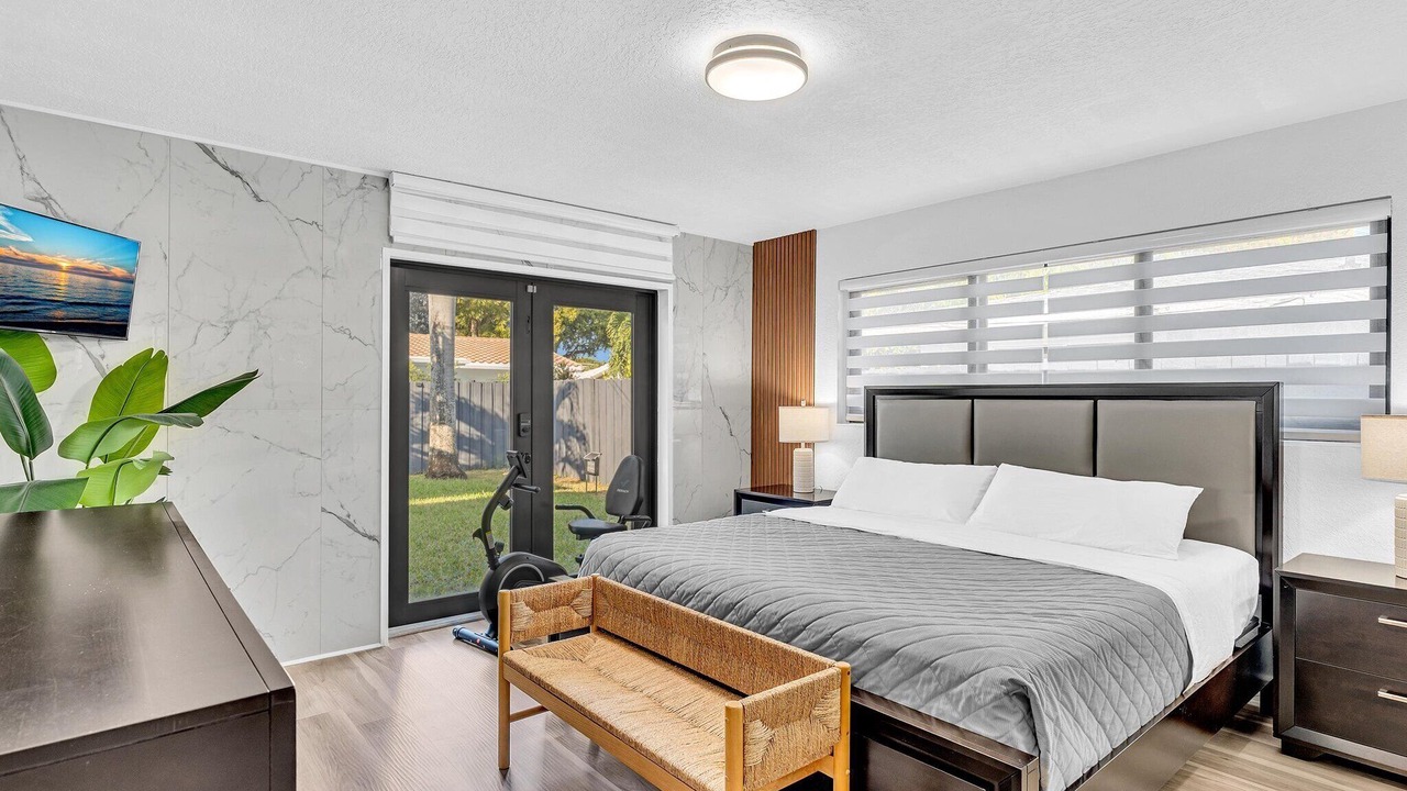 Photo of Bedroom in Imperial Point