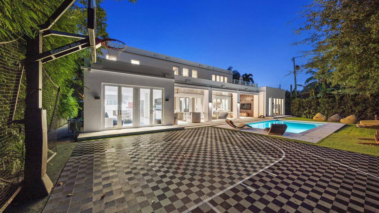 Photo of Outdoor in Miramar
