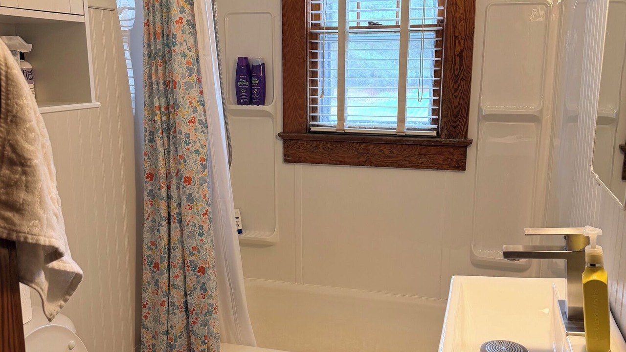 Photo of Bathroom in Onancock