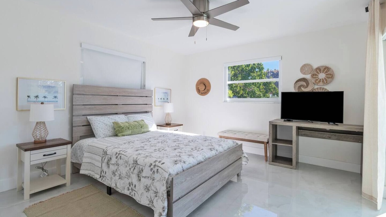 Photo of Bedroom in Garden Isles