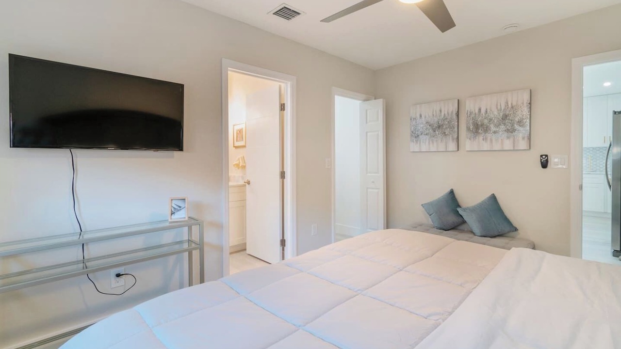 Photo of Bedroom in Lake Ridge