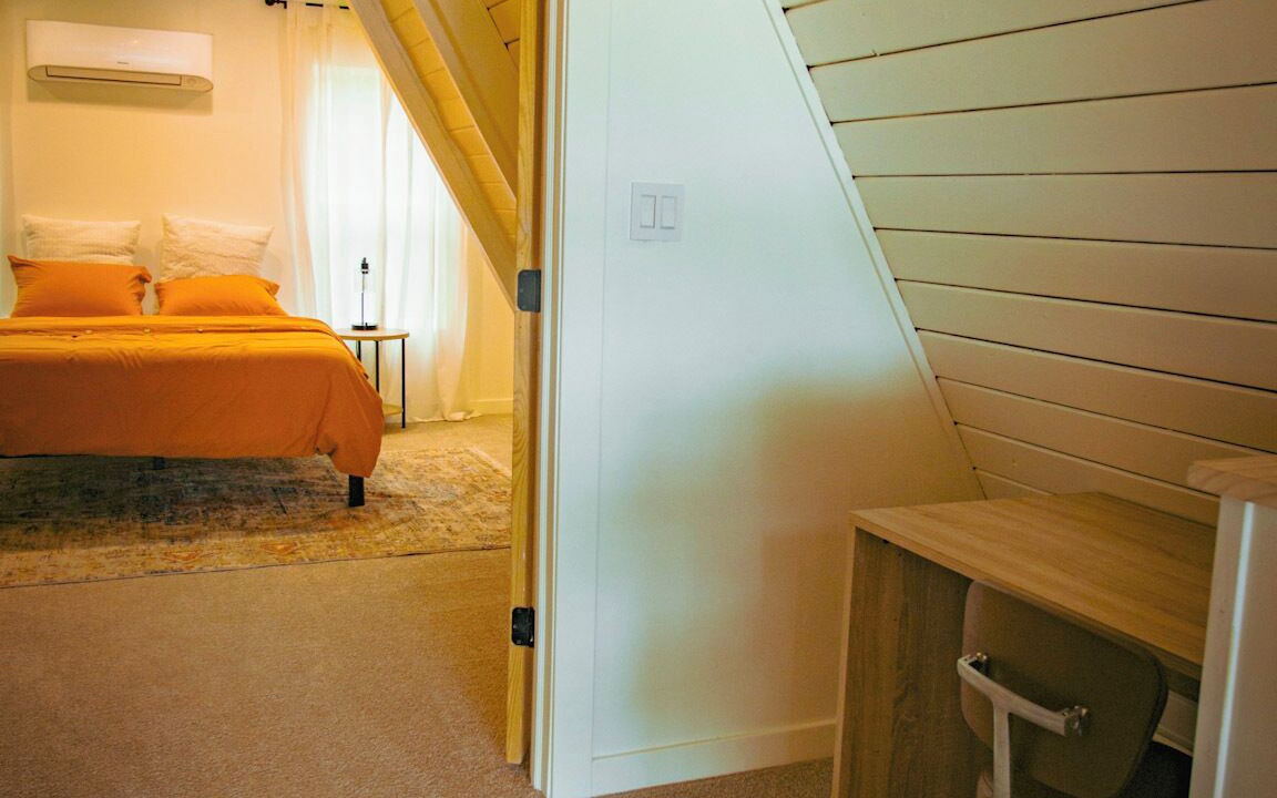 Photo of Bedroom in Laurel Lake