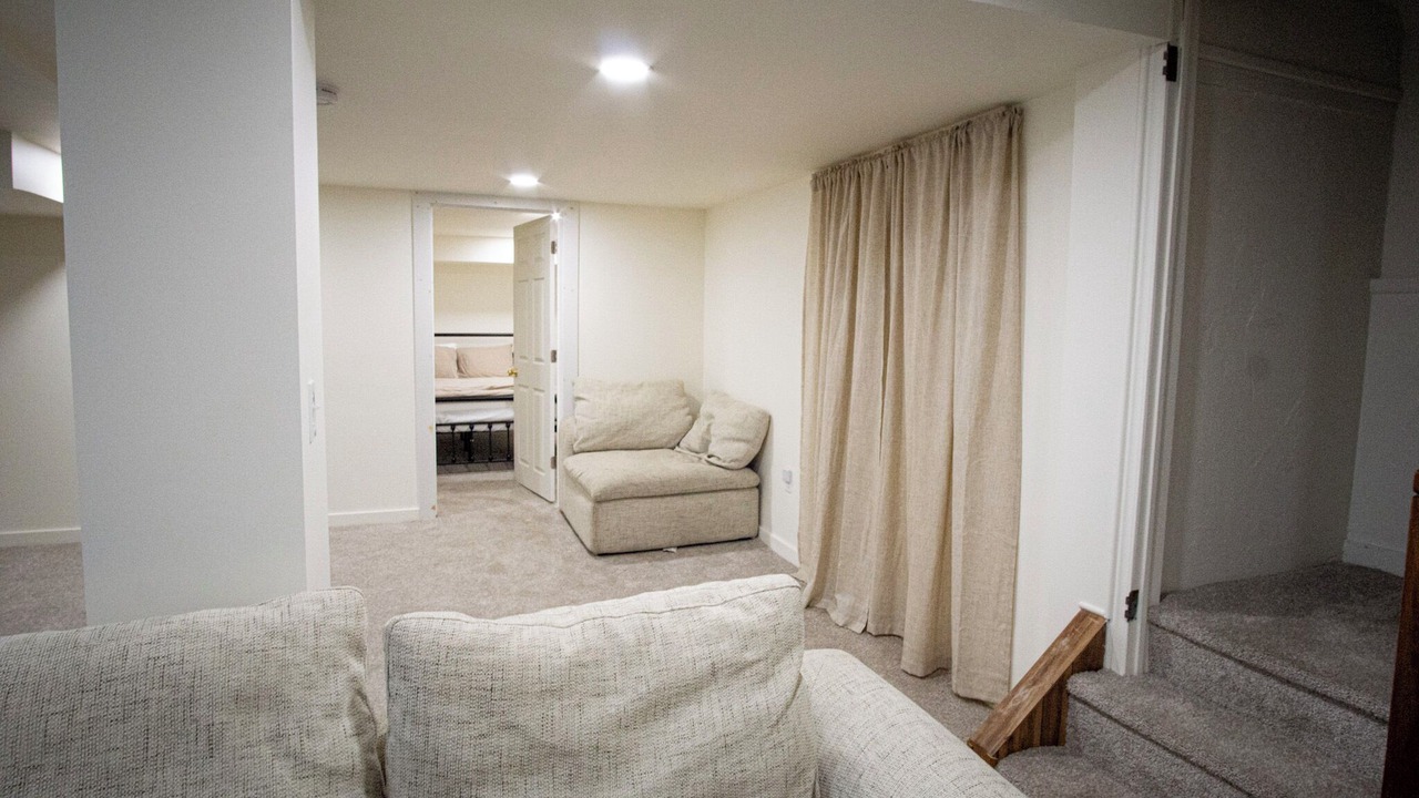 Photo of Livingroom in Laurel Lake