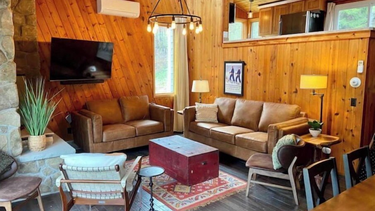 Photo of Livingroom in Ellicottville