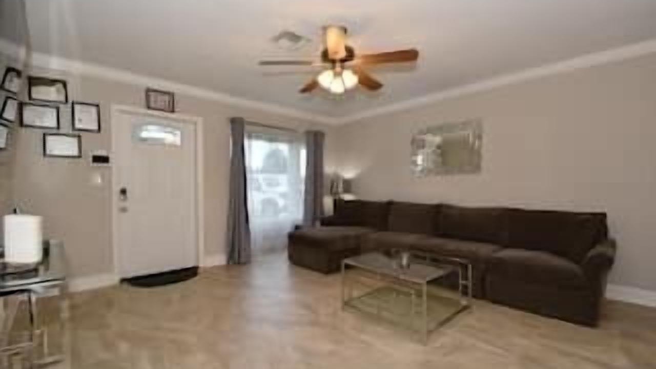 Photo of Livingroom in Riverside Park